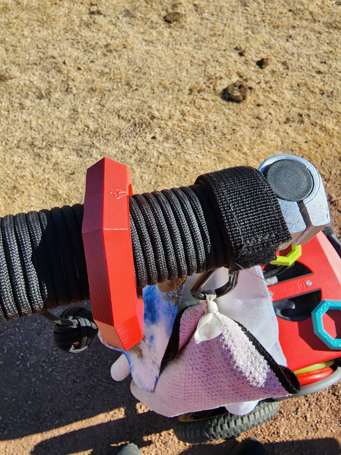 Octogan mini that stores on your disc golf cart handle